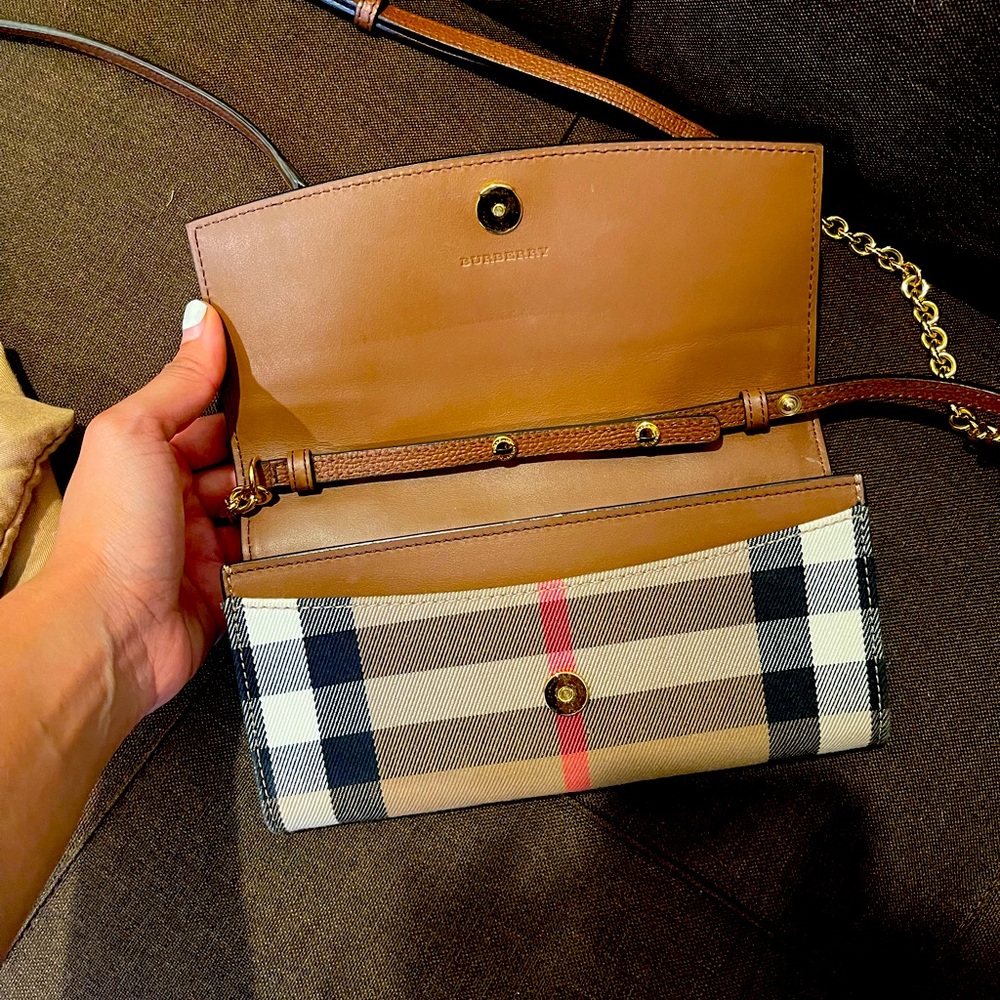 Burberry wallet on chain. Worn twice.